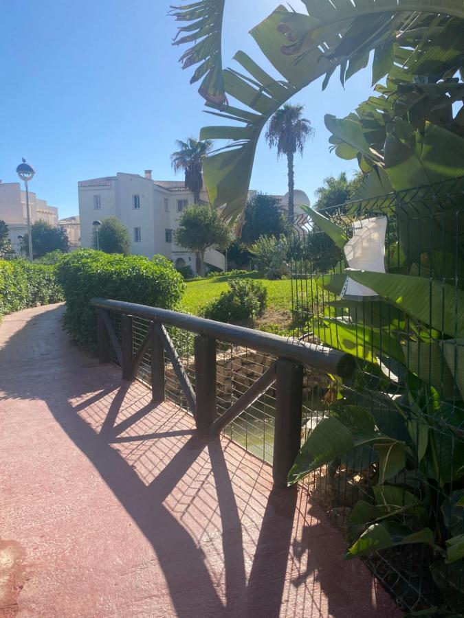 Apartamento Duplex Ático, primera línea de playa Torrox Esterno foto